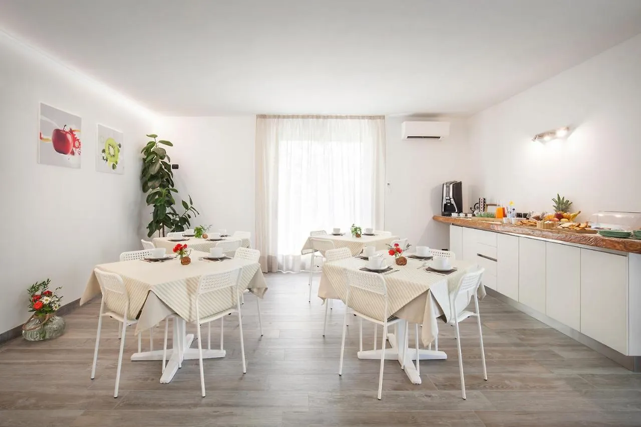 B&B I Tre Olivi Colà 0*,